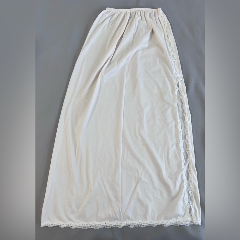 Vintage Vanity Fair 34”‎ Long Midi Beige Half Slip Nylon 19” Side Slit Small